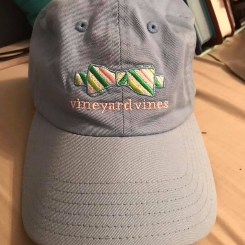 Vineyard vines hat